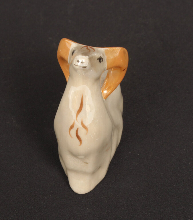 Porcelain figurine 