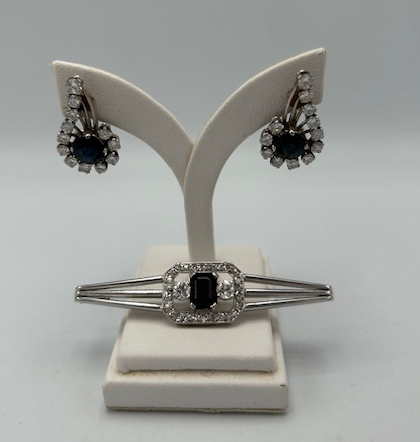 Set - gold ring, brooch, earrings with diamonds and sapphire