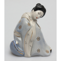 Porcelain figurine Geisha-Cho-Cho-San