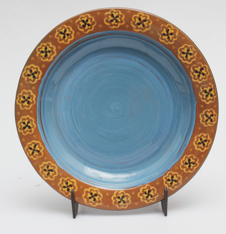 Ceramic serving plate 