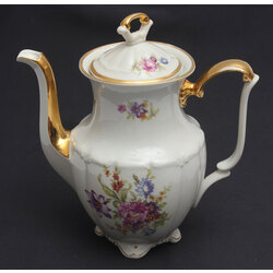 Porcelain teapot with lid