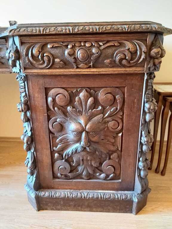 Art Nouveau desk with original wood carvings