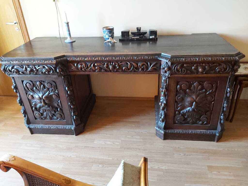 Art Nouveau desk with original wood carvings