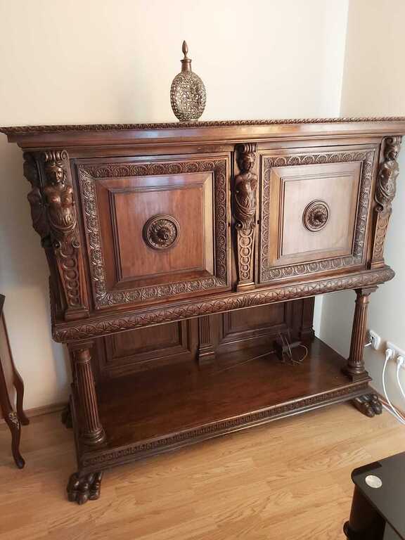 Sideboard with female figures