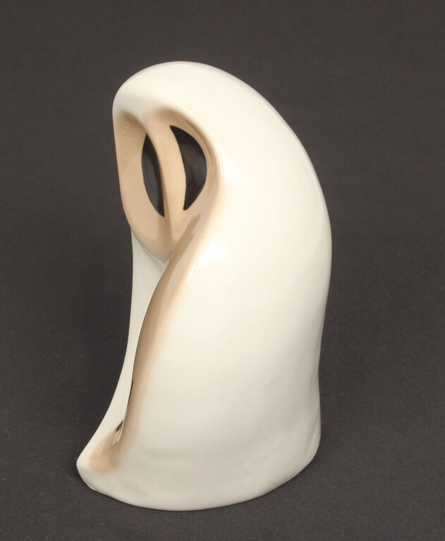 Porcelain figurine 