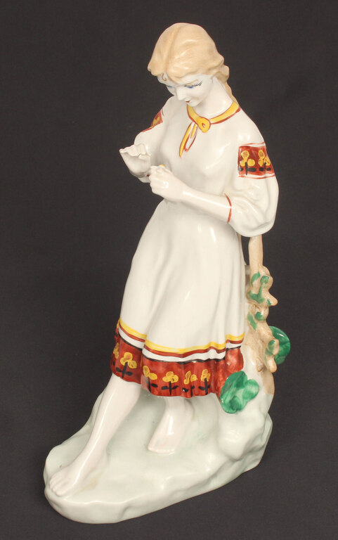 Porcelain figure 