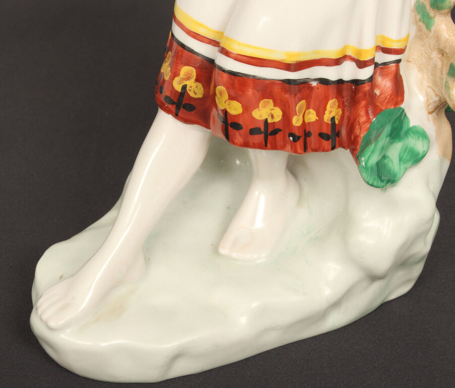 Porcelain figure 