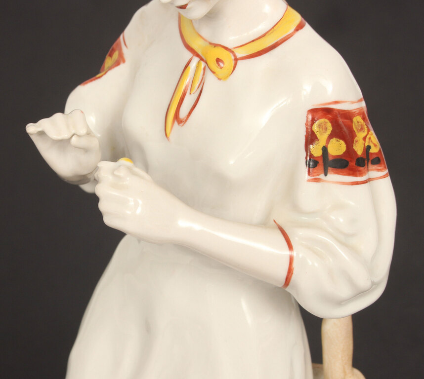 Porcelain figure 