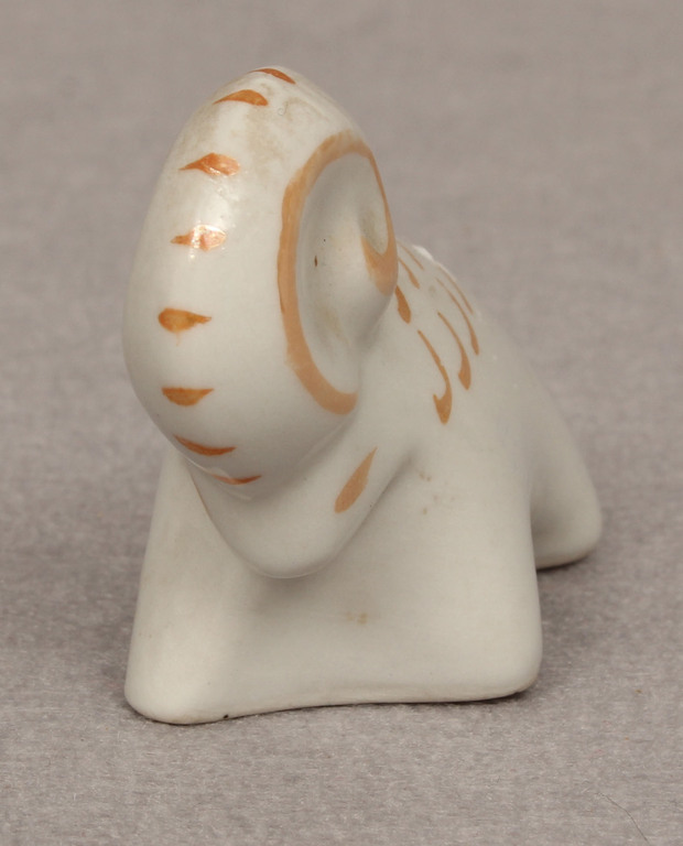 Porcelain figurine 