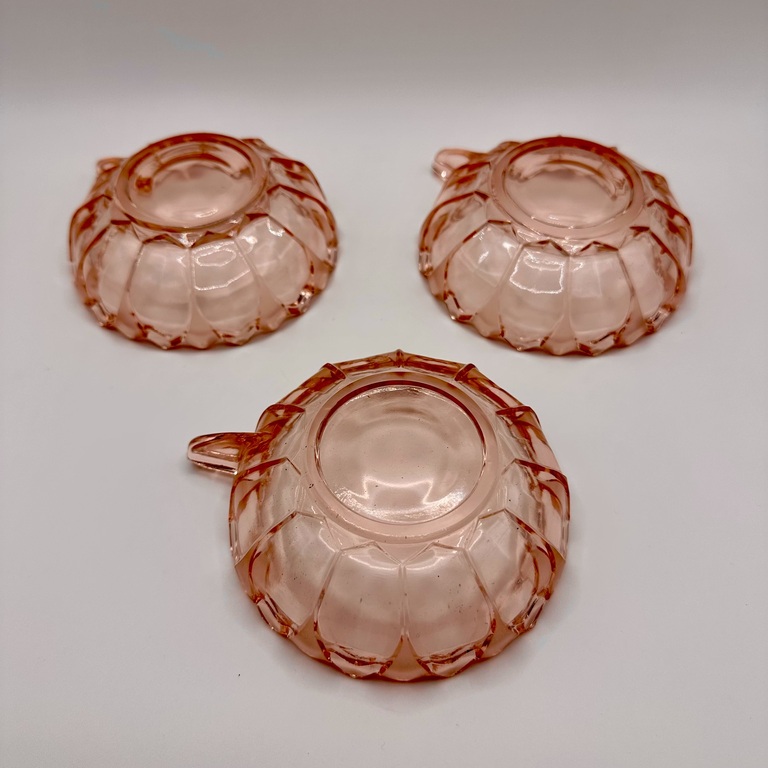 Pink glass bowls from the American Great Depression 