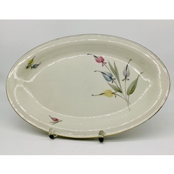 Large, oval dish from the “Flowers” set Rosenthal.Hand-painted. 30s. Germany