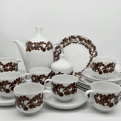 Rosenthal porcelain set. Modern.Fine porcelain and hand-painted.Middle of the last century.