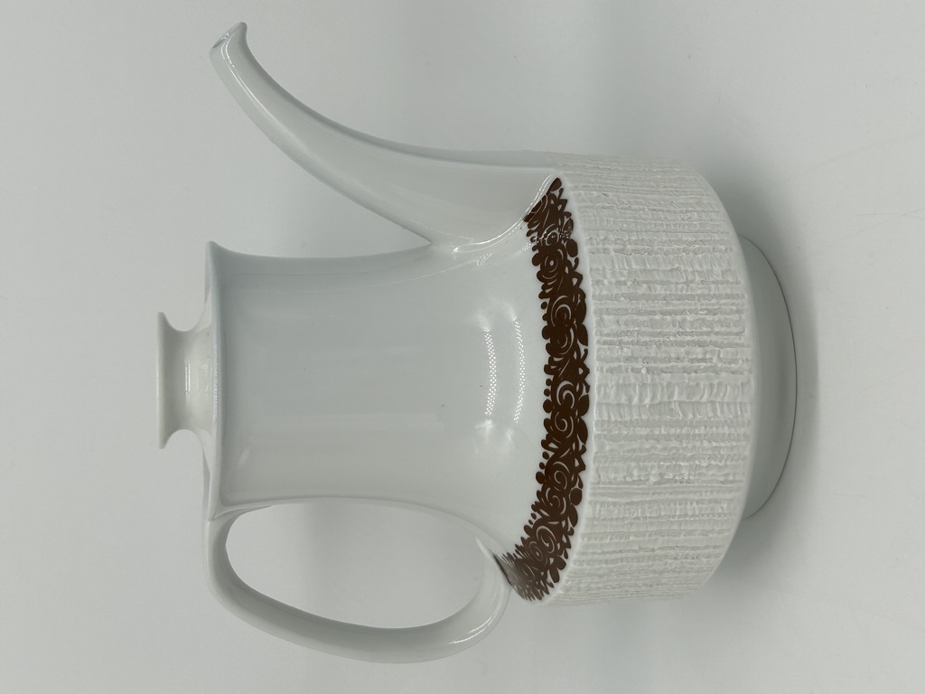 Arcta braun Coffee porcelain set from the 70s by Thomas-Rosnthal.