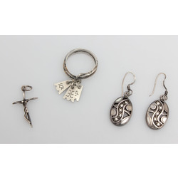 Silver jewellery set - pair of earrings, ring, cross