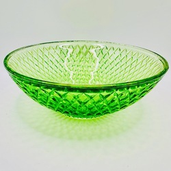 Salad bowl made of uranium glass. Neman. 1930s.