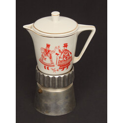 Porcelain coffee pot with metal bottom