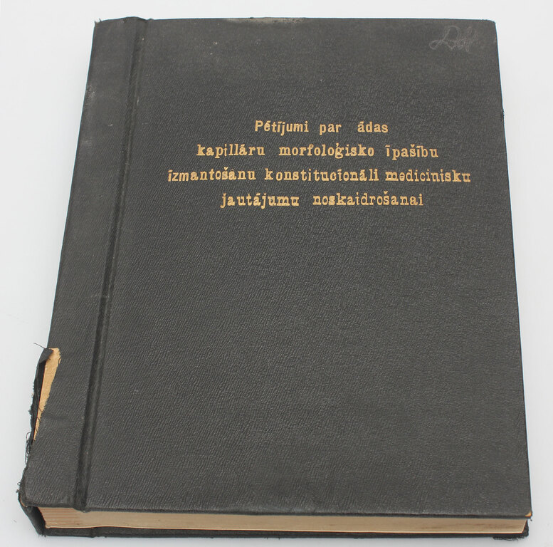 Pētījumi par ādas kapilāru morfoloģisko īpašību izmantošanu  konstitucionāli medicīnisju jautājumu noskaidrošanai