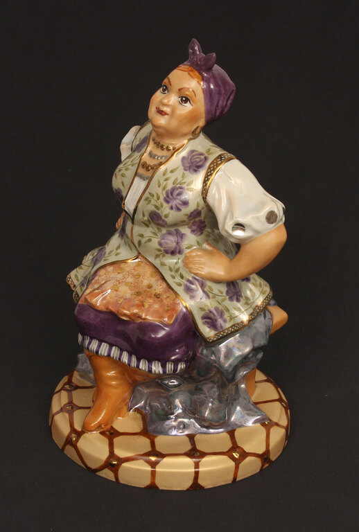 Porcelain figurine 