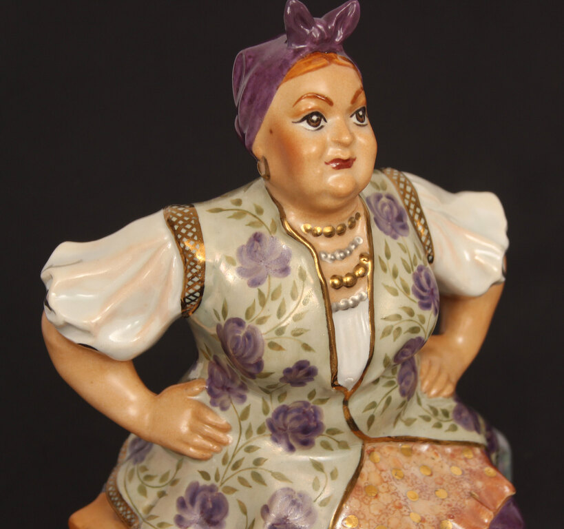 Porcelain figurine 