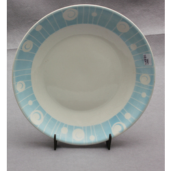 Faience serving plate 