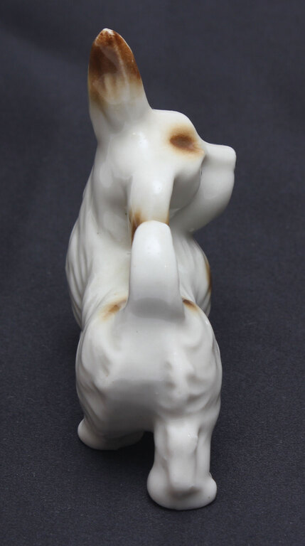 Porcelain figure 