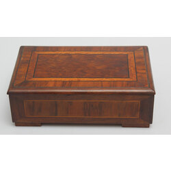 Mahogany? casket with lid