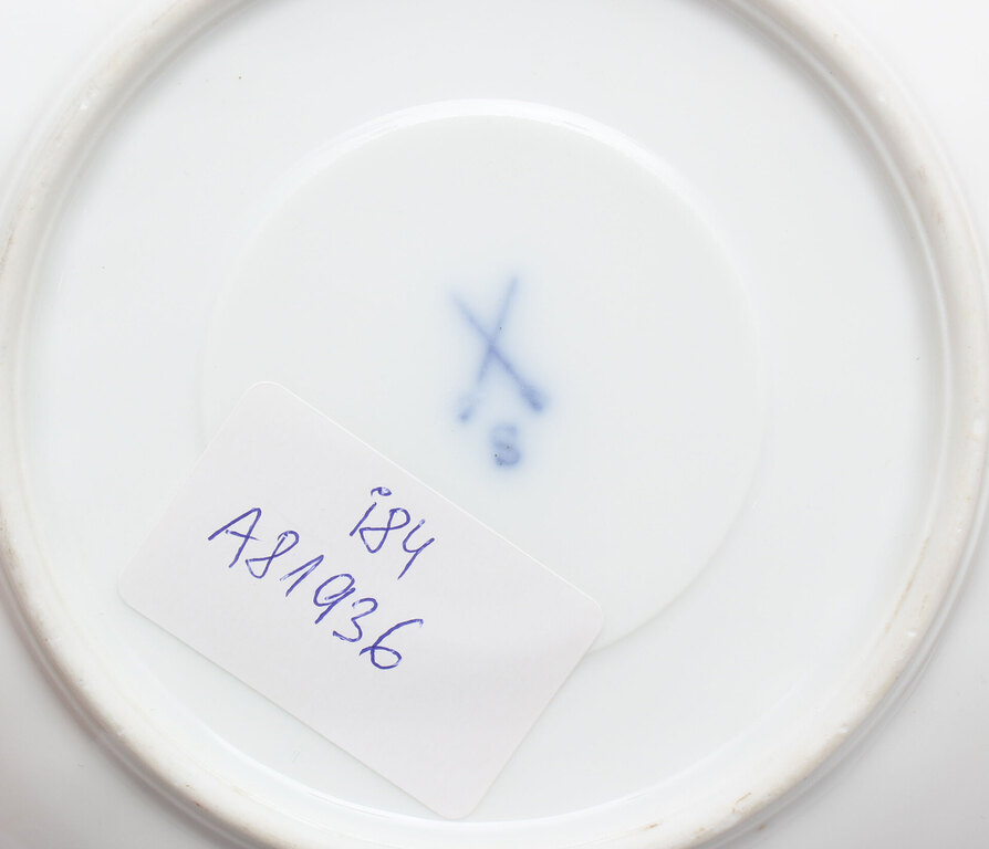  Porcelain cup with saucer