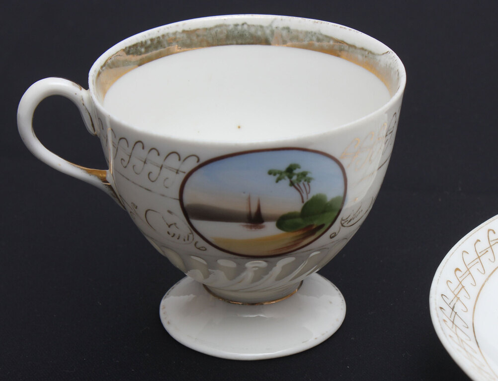  Porcelain cup with saucer