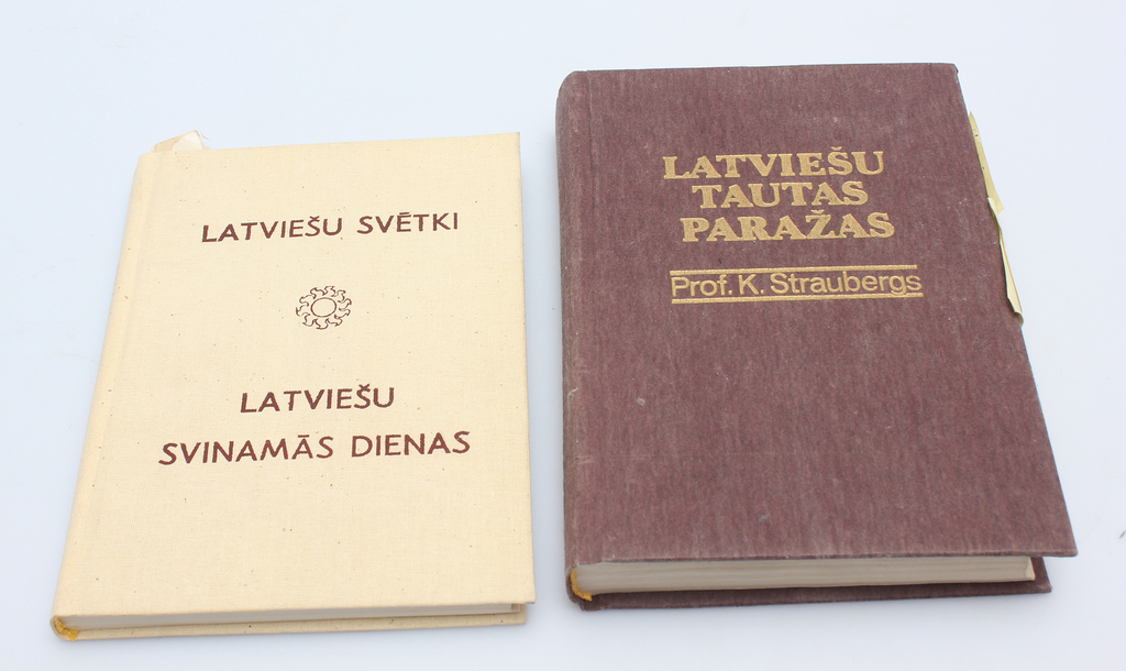 2 books in Latvian on folklore