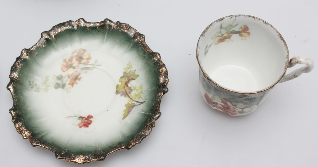 Porcelain set - 2 mugs with cups, sugar bowl, cream bowl