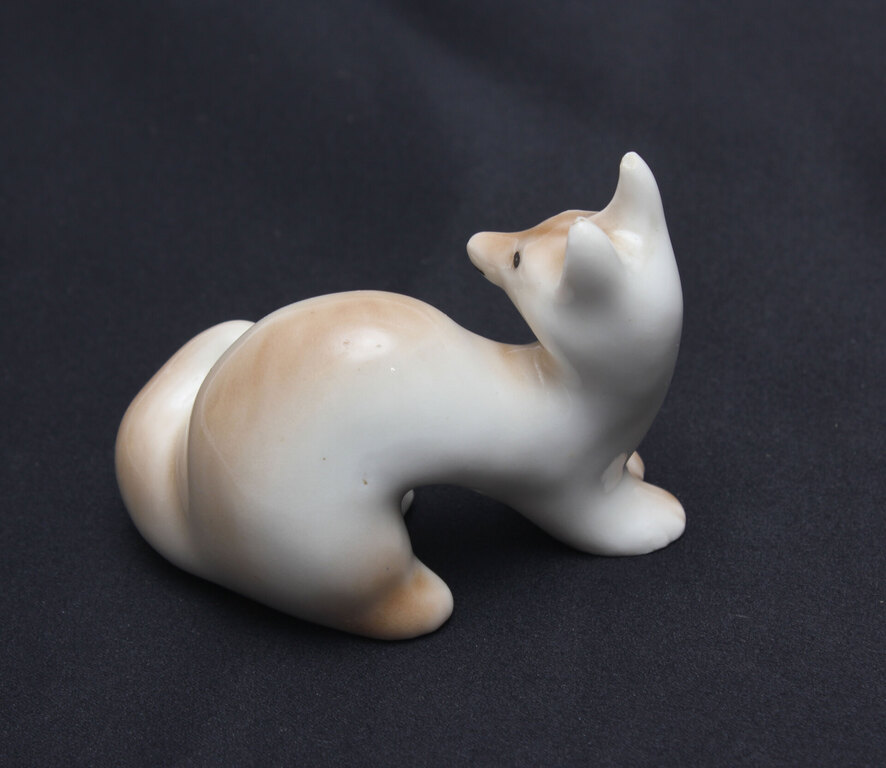 Porcelain figurine 