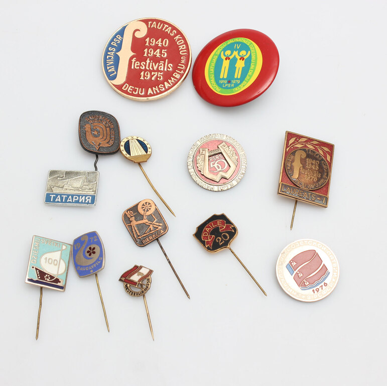 Set of badges - 13 pcs.