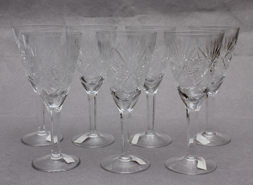 Crystal wine glasses 7 pcs. 