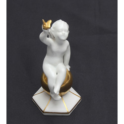 Porcelain figurine 