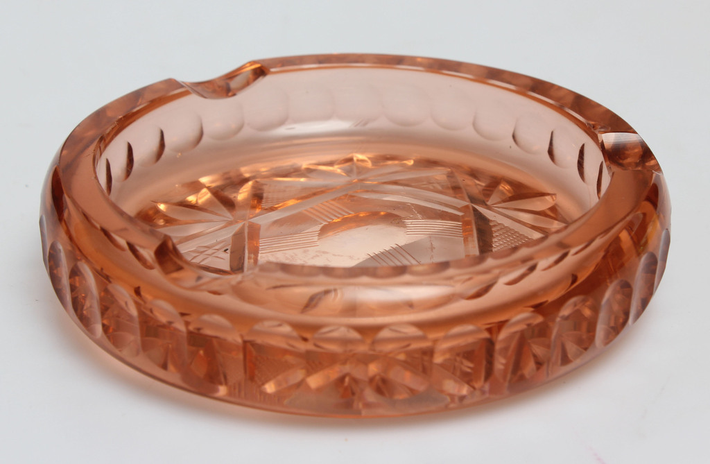 Iļguciems glass ashtray with the Star of David