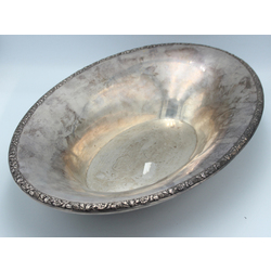 Silver serving dish 