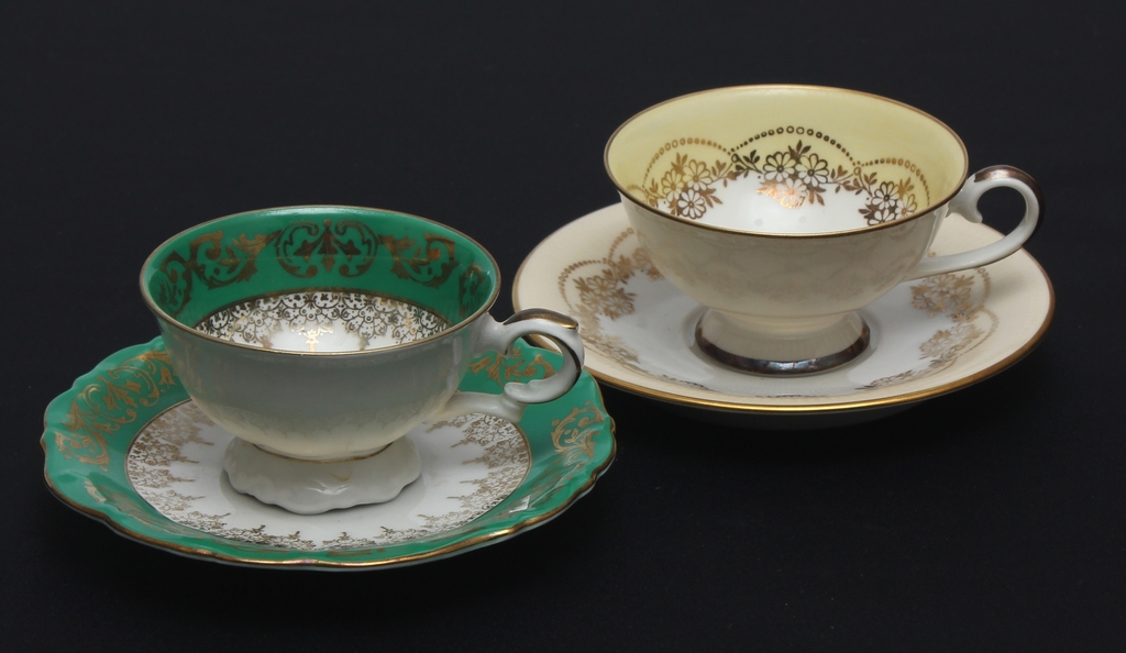 Porcelain cup with saucer (2 pcs)