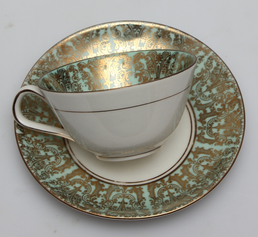 Porcelain cup and saucer (for 2)