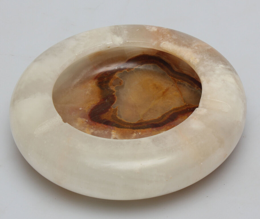 Onyx bowl and ashtray