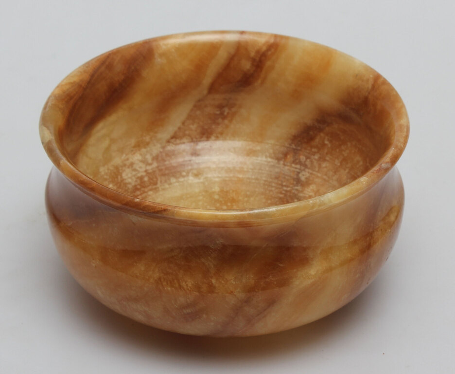 Onyx bowl and ashtray