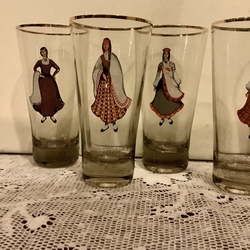 Glasses with girls in national costumes..Excellent condition of the drawing. Buffet storage.