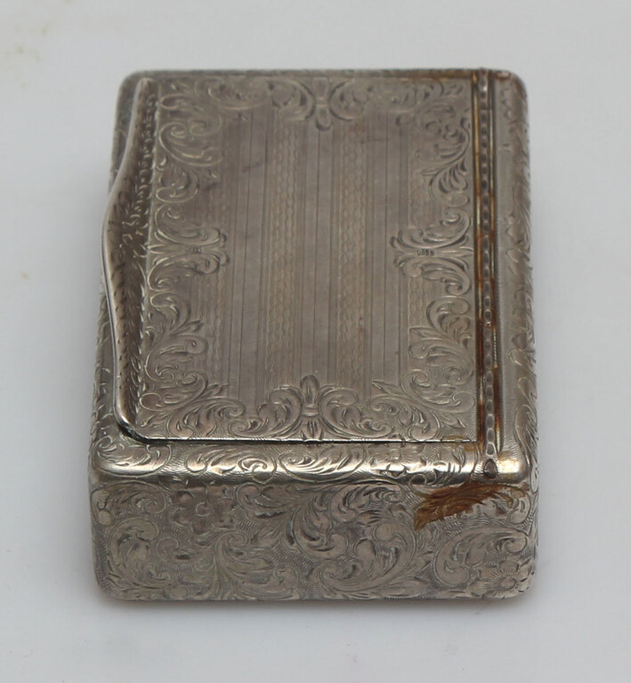 Silver tobacco box/chest