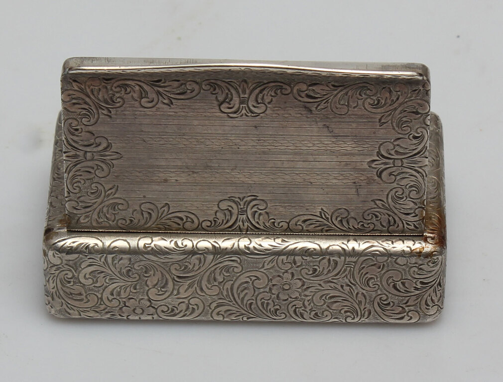 Silver tobacco box/chest