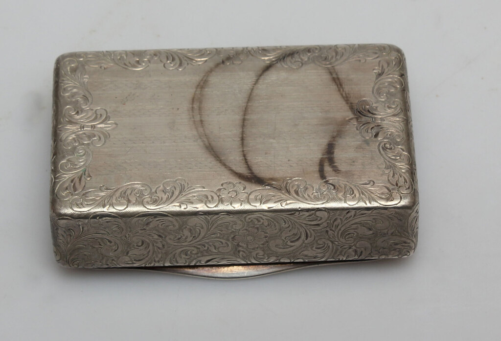 Silver tobacco box/chest