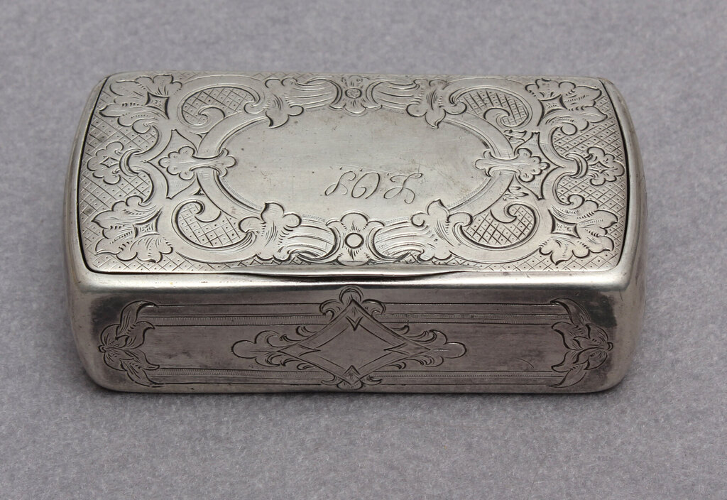 Silver tobacco chest with gilding