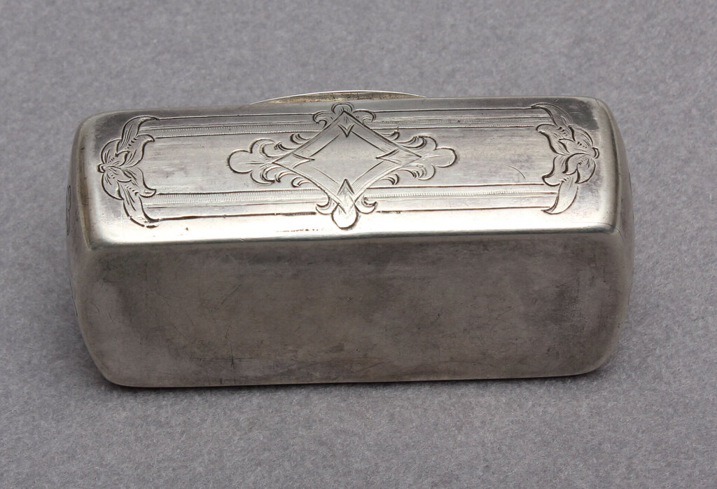 Silver tobacco chest with gilding