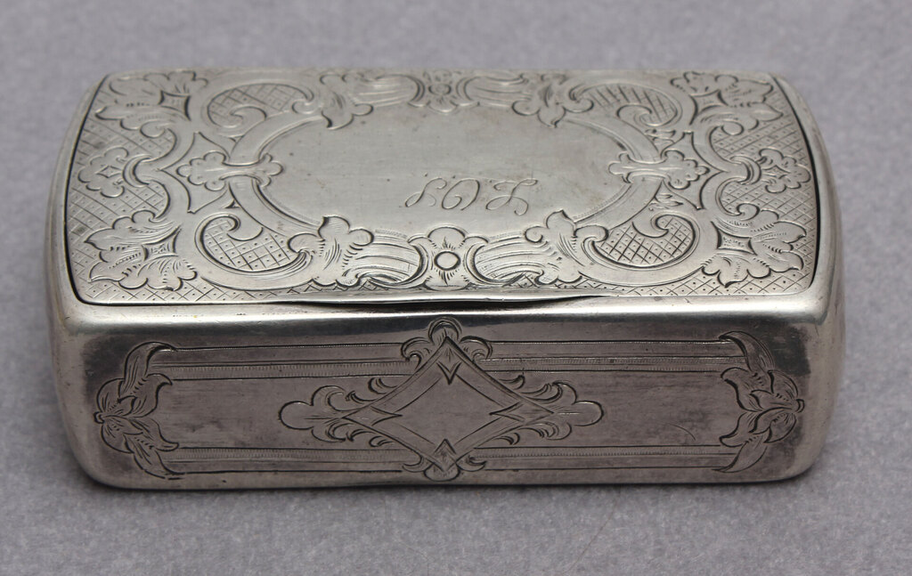 Silver tobacco chest with gilding