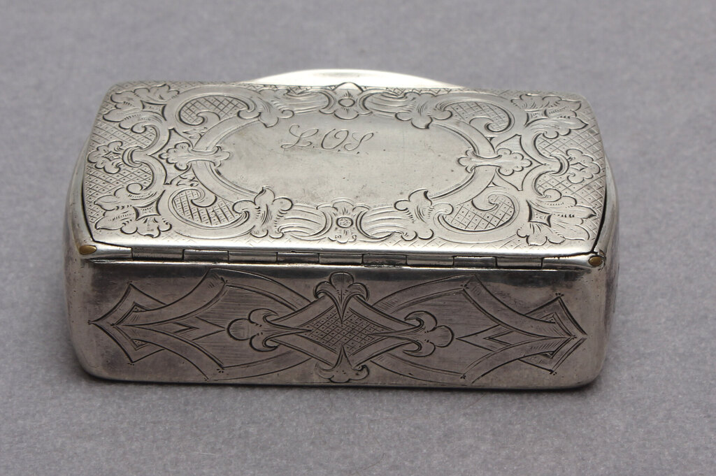 Silver tobacco chest with gilding