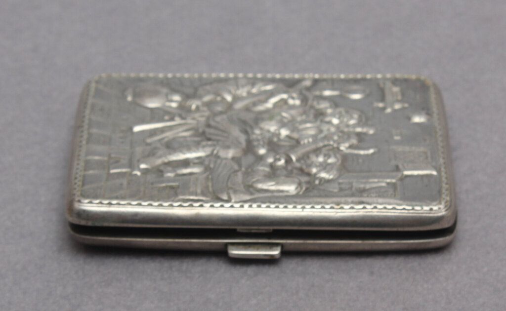 Silver case / Silver cigarette holder