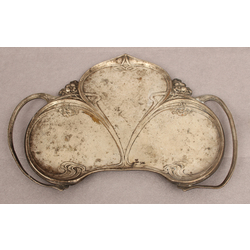 Art Nouveau silver-plated metal serving dish